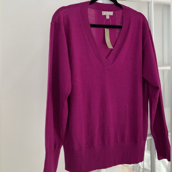 J. Crew Merino Wool V-Neck Sweater in Magenta Grape - Picture 4 of 9